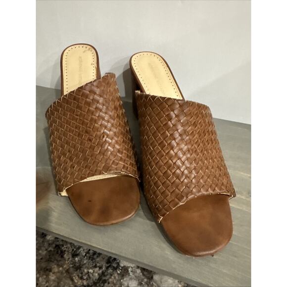 Adrienne Vittadini Stacked Brown Heal Sandel Size 11 - Picture 1 of 15